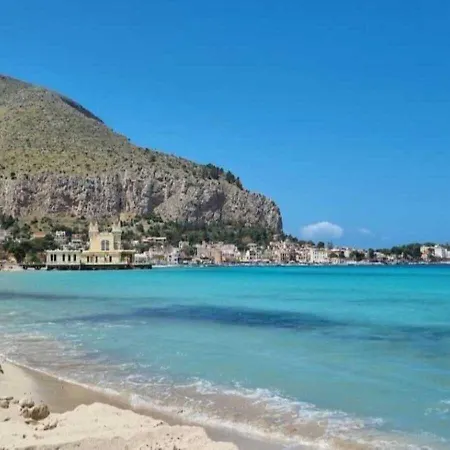 Casa A 11 Km Dall'aeroporto Di Palermo Carini